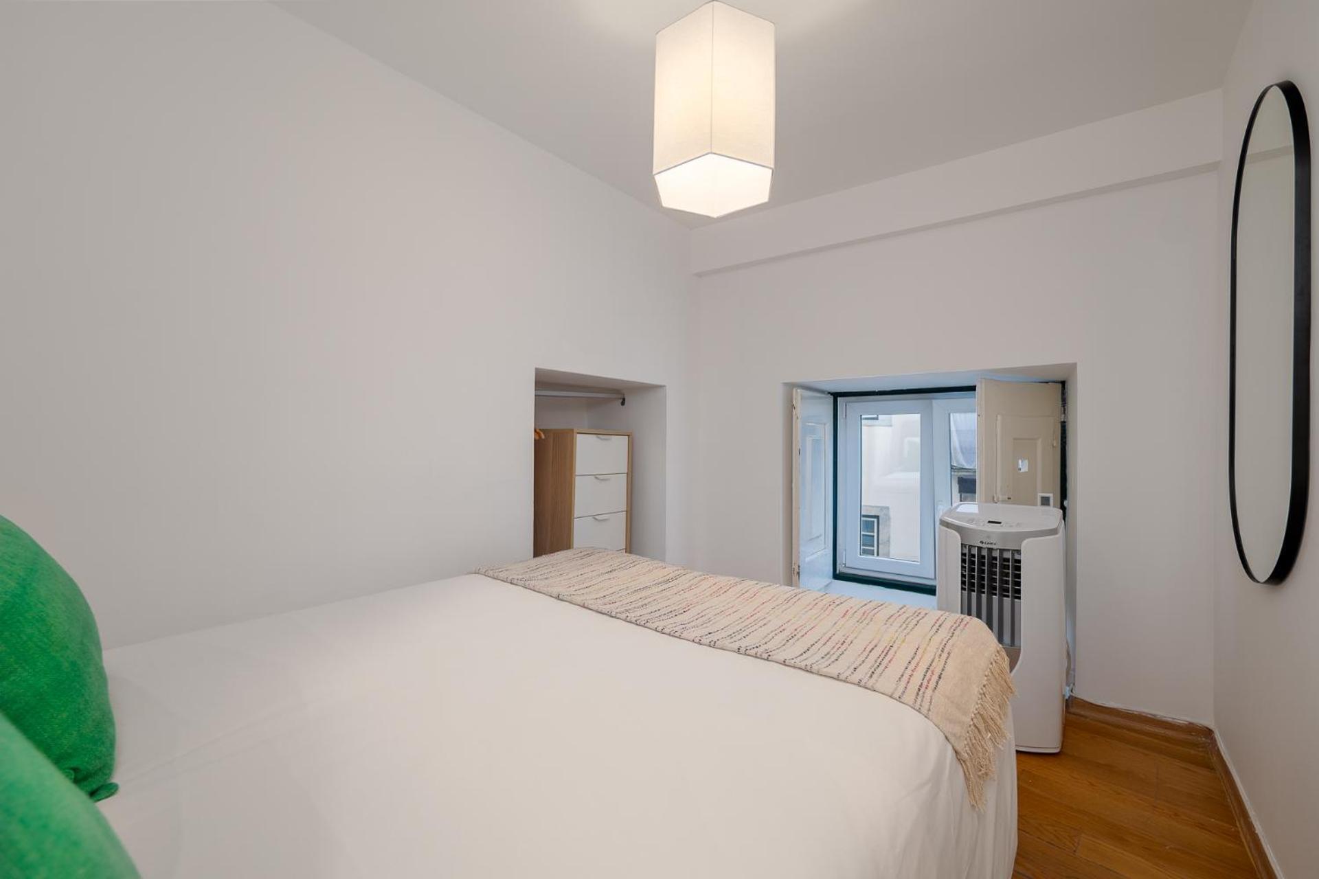 Apartment Contemporary In Chiado 2 Lisbon